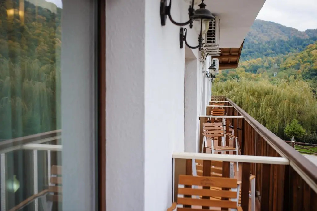 Balcony & Terrace