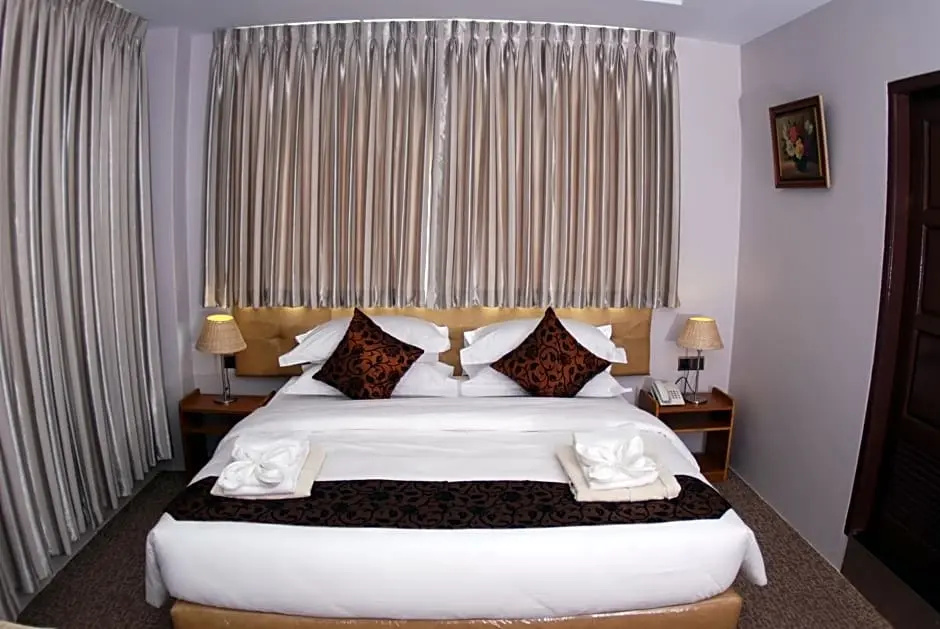 Holiday Hotel - Chambres