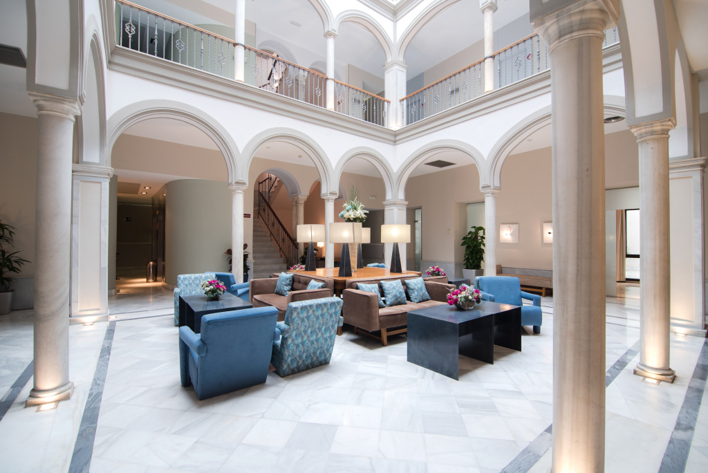 Lobby & Reception