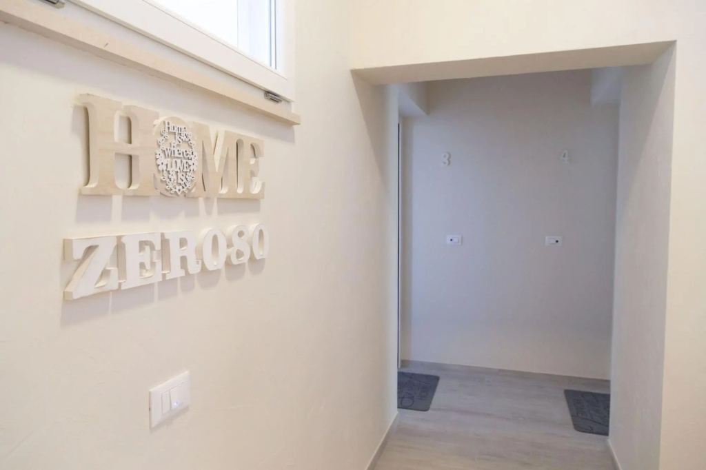 6 persons, 1 bathroom, suitable for families, central location, private balcony-Casa Martina by Home080