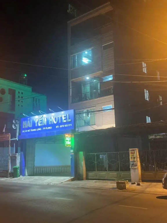 Hai Yen Hotel Pleiku by Bay Luxury