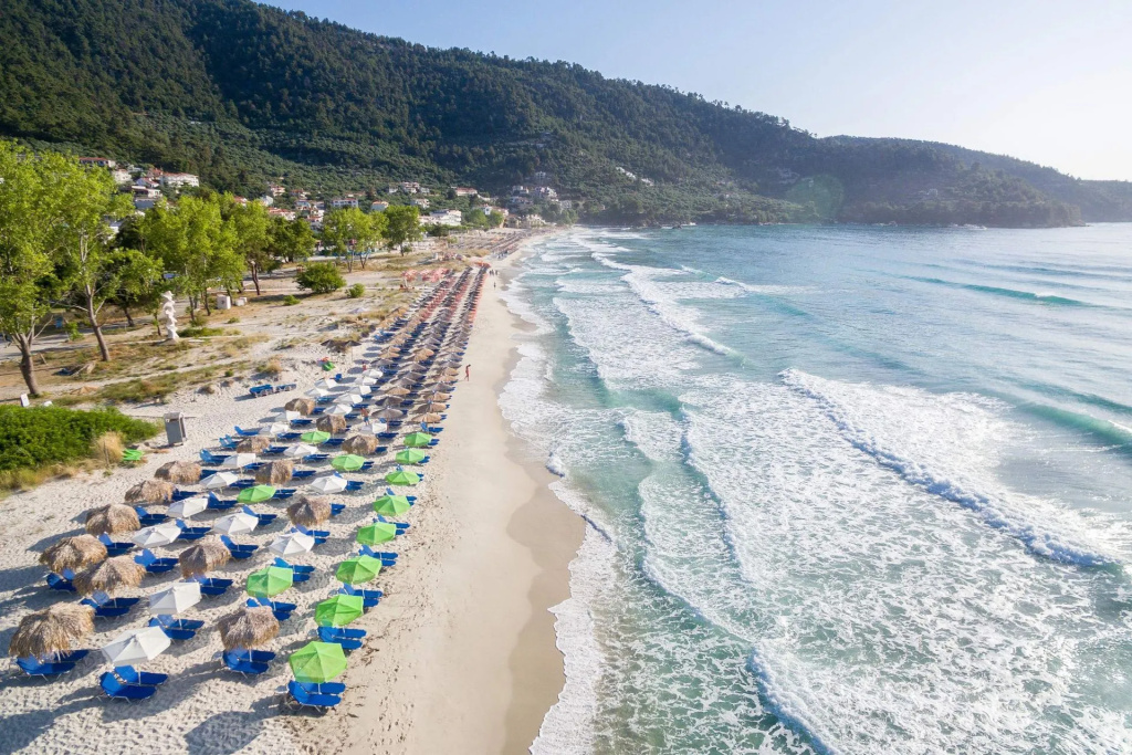 Beach & Waterfront