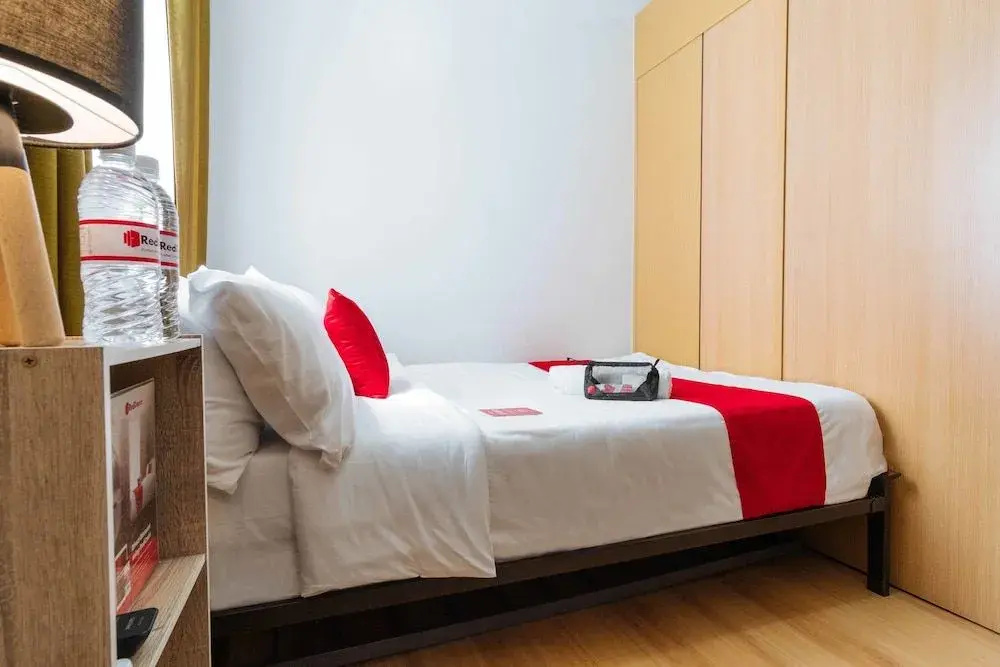 SMDC Fairview By RedDoorz