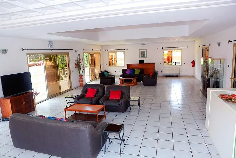 Lobby & Reception