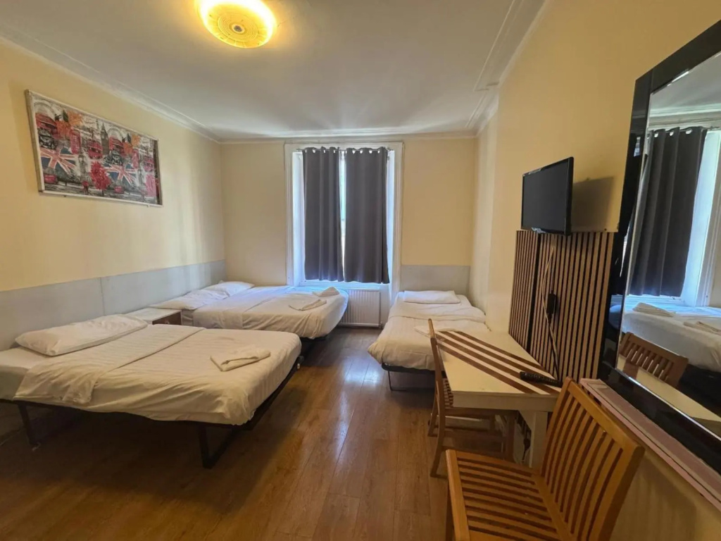 Отель Anwar House в Лондоне