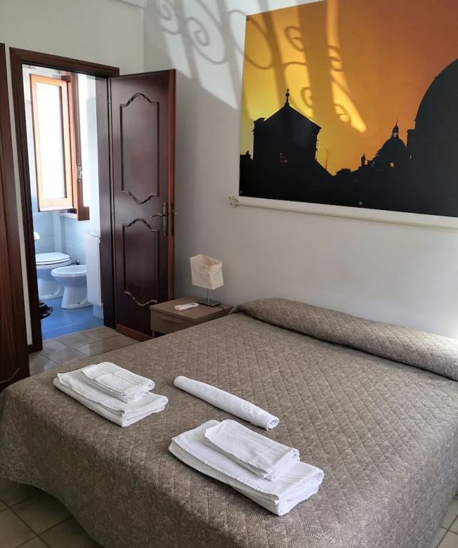Economy Double room (full double bed)