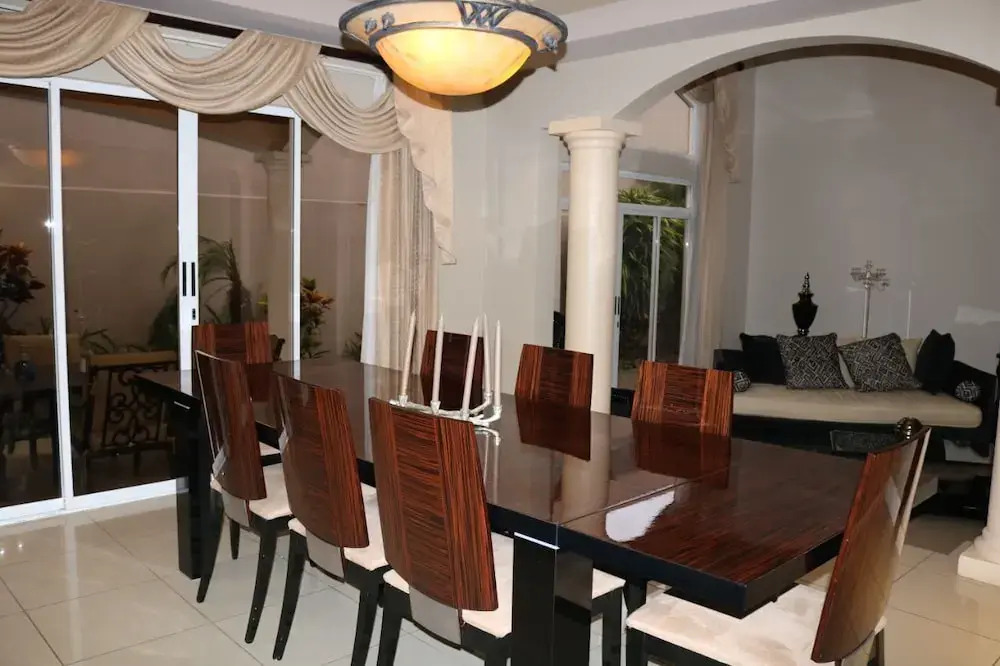 Deluxe Property in Cariari - фото 7