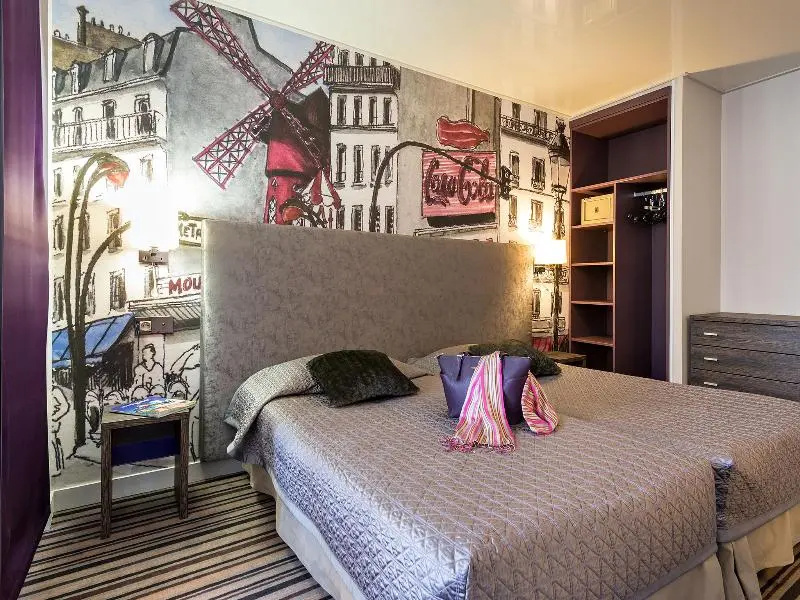 Standard Double room with balcony (full double bed)