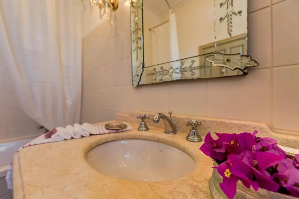 Standard Double room with balcony (full double bed)