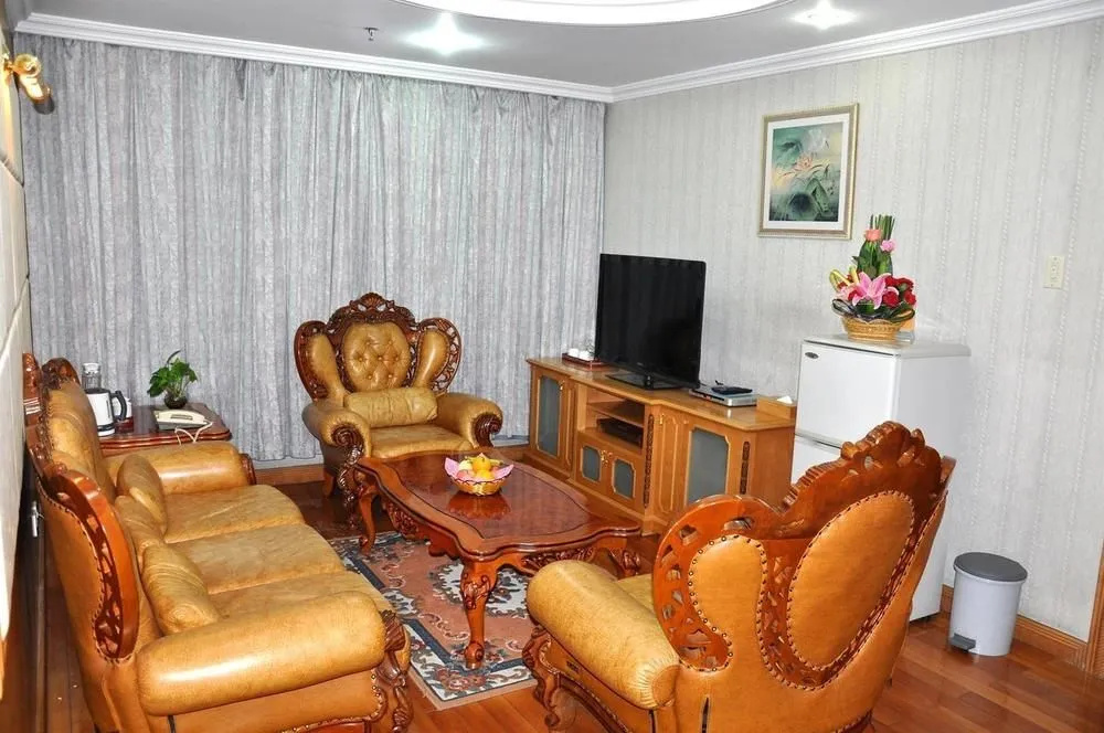 Lobby & Reception