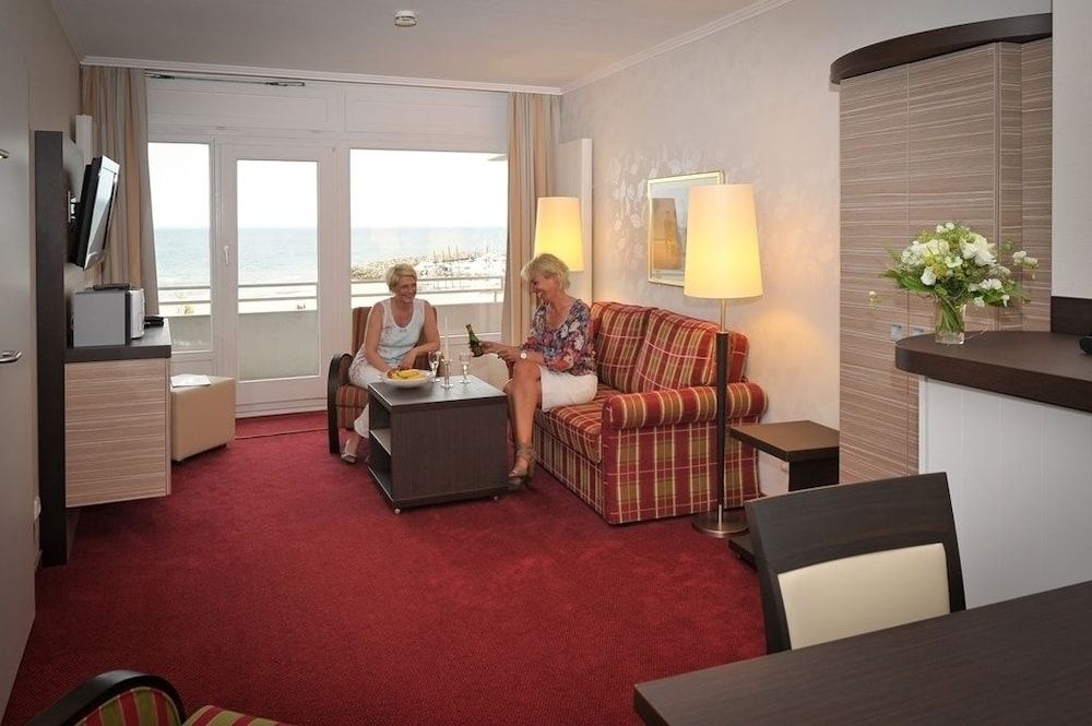 Lobby & Reception