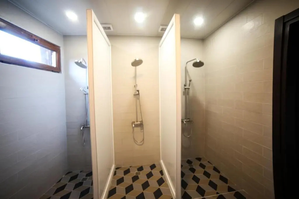 Komuna Hostel & Hotel, Батумі, Грузія мініатюра 10