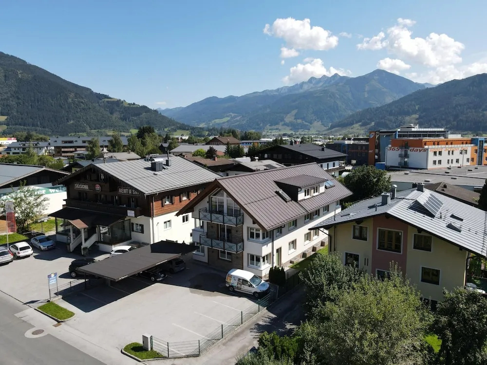 Fourteen 4 0 Zell am See S P