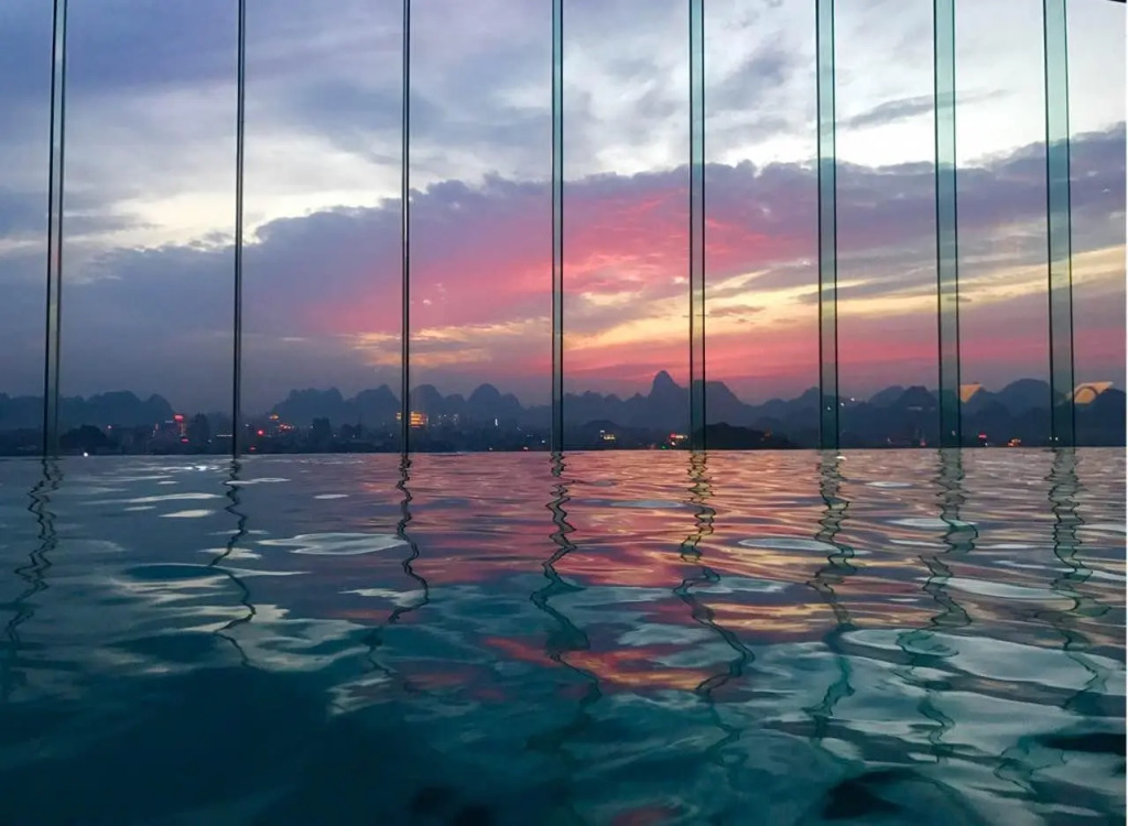 豪華四人房，配有雙人床