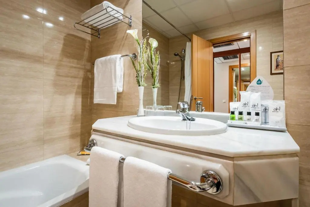 Sercotel Avenida Hotel Almería - Chambres
