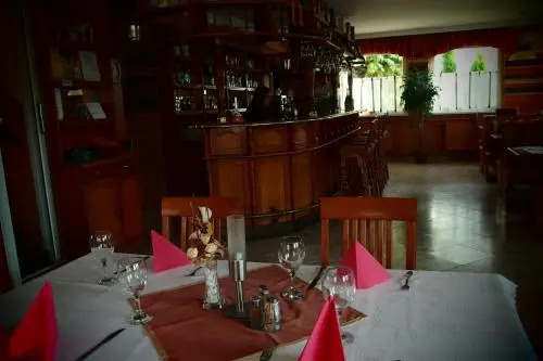 Romantik Étterem - Panzió - фото 21