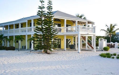 Aquamarine Beach Resort