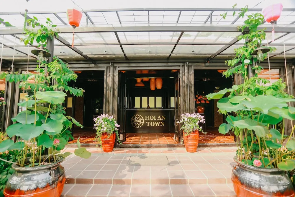 Hoi An Town Home Resort