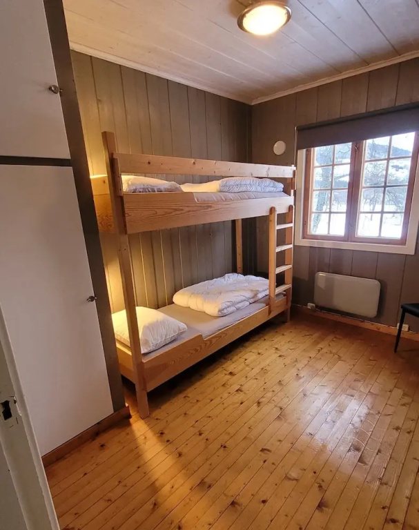 3 Bedrooms Cottage