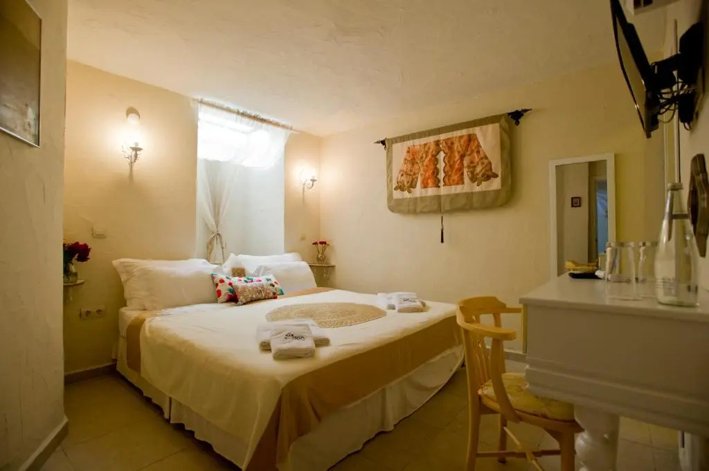 Standard Double Basement room (full double bed)