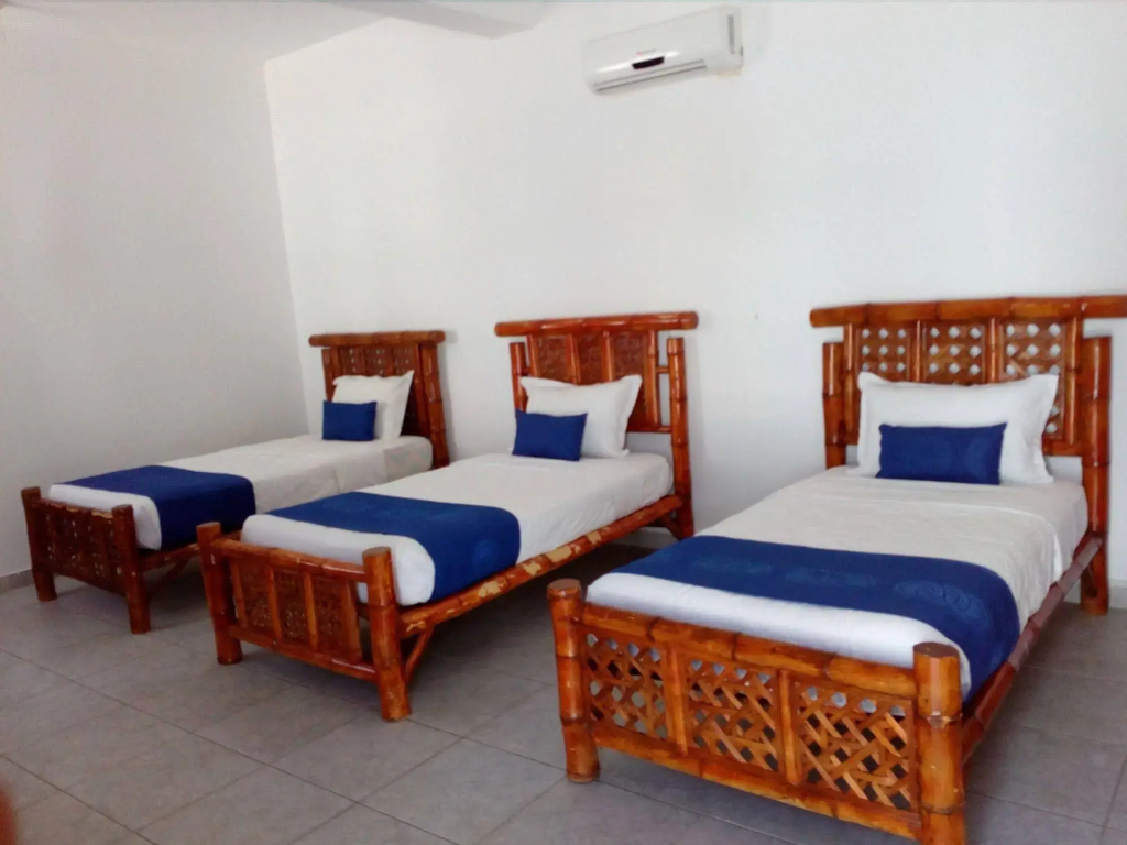 Nauti-K Beach Hotel - фото 2