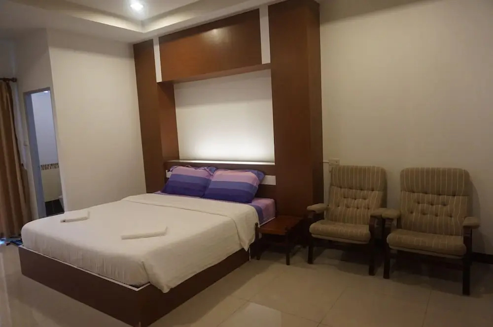 Standard Double room with balcony (full double bed)