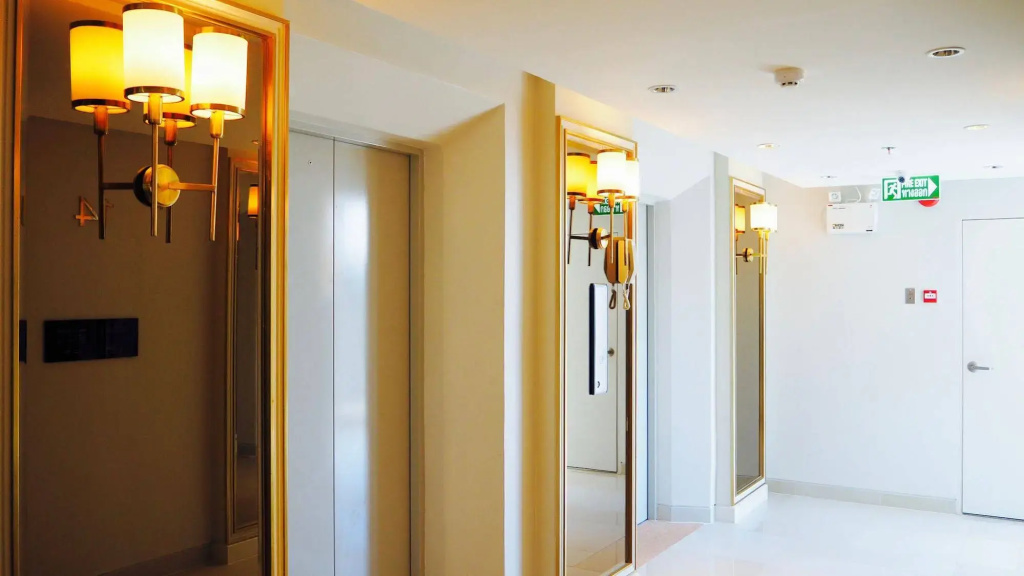 Hotel photo 11
