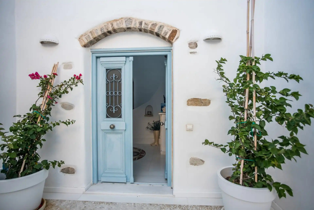 Monogram Travel Antiparos