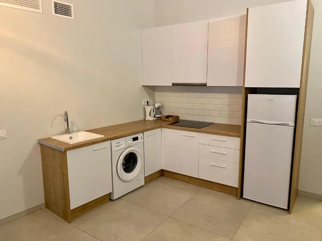 2 Bedrooms Apartment