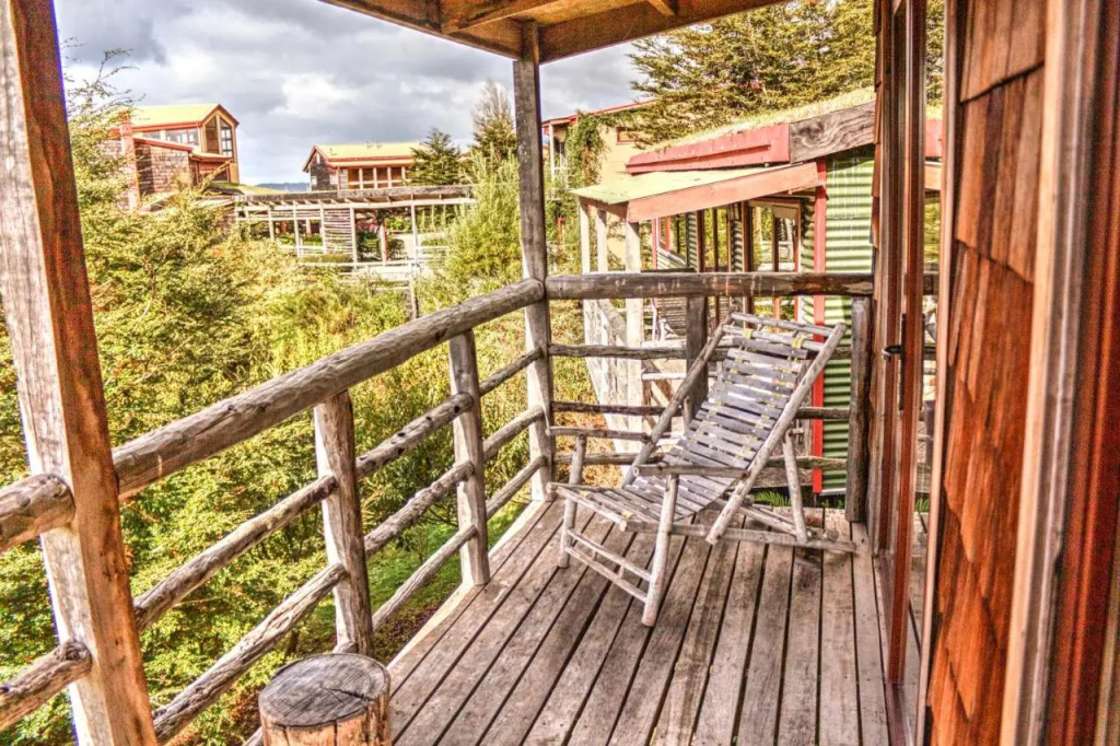Balcony & Terrace