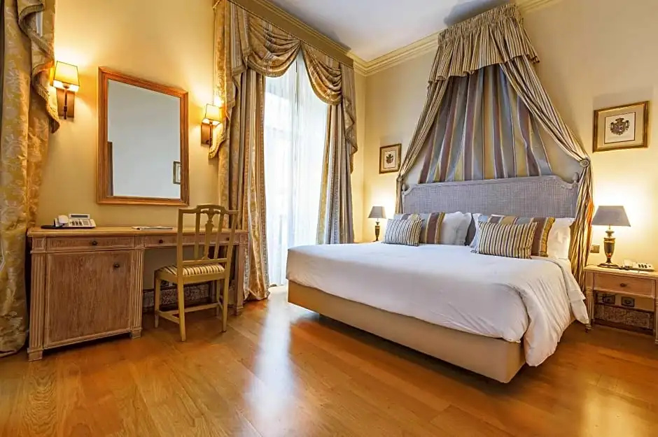 Luxury room