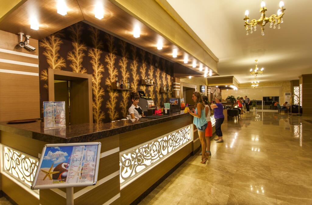 Отель dream beach resort 5. Эфталия сплэш резорт 5 турция. Бронирование турецких отелей. Отель доси сиде турция отель 4. Самый дорогой курорт в турции.