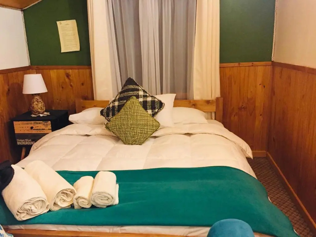 Economy room