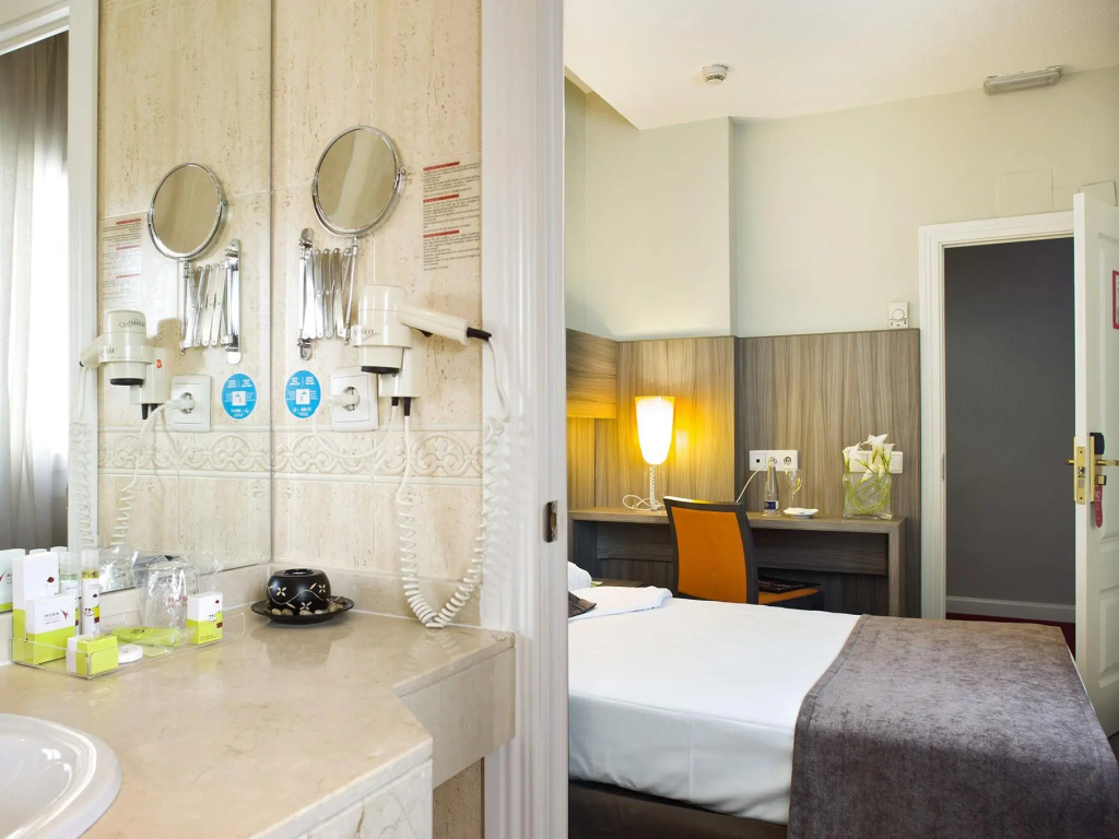 Hotel photo 28