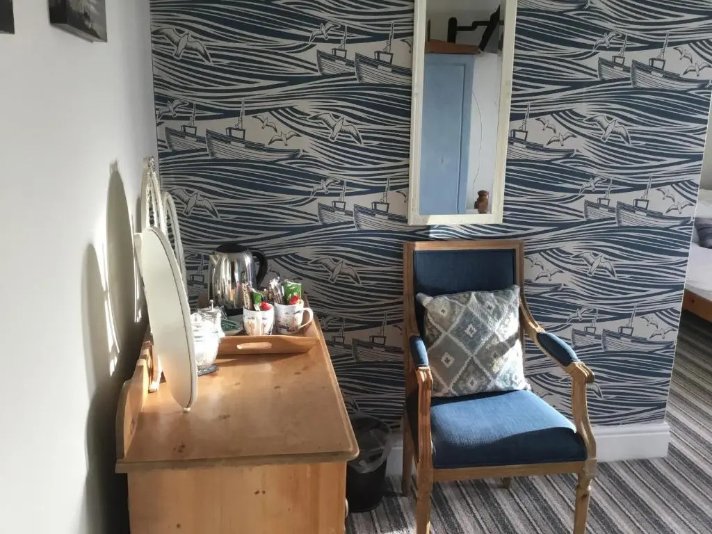 Deluxe Double room with sea view (twin beds)