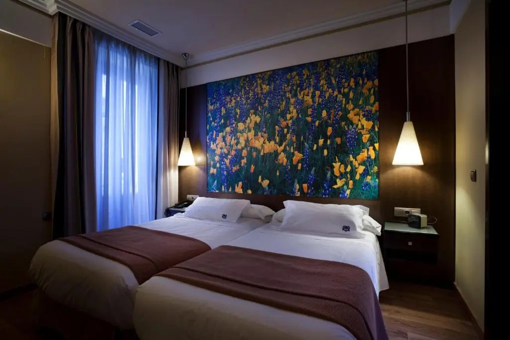 Suites Gran Via 44 Apartahotel - Chambres