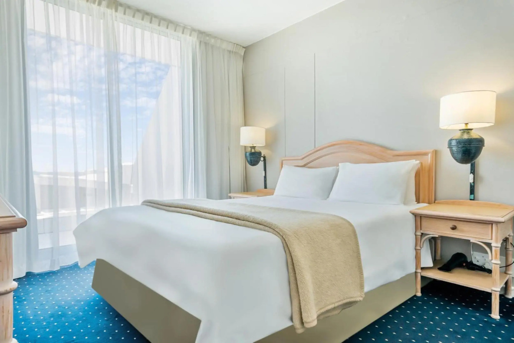 Dolphin Beach Hotel - Général