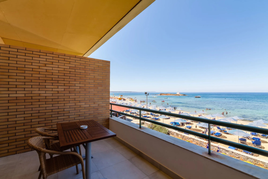 Beach & Waterfront