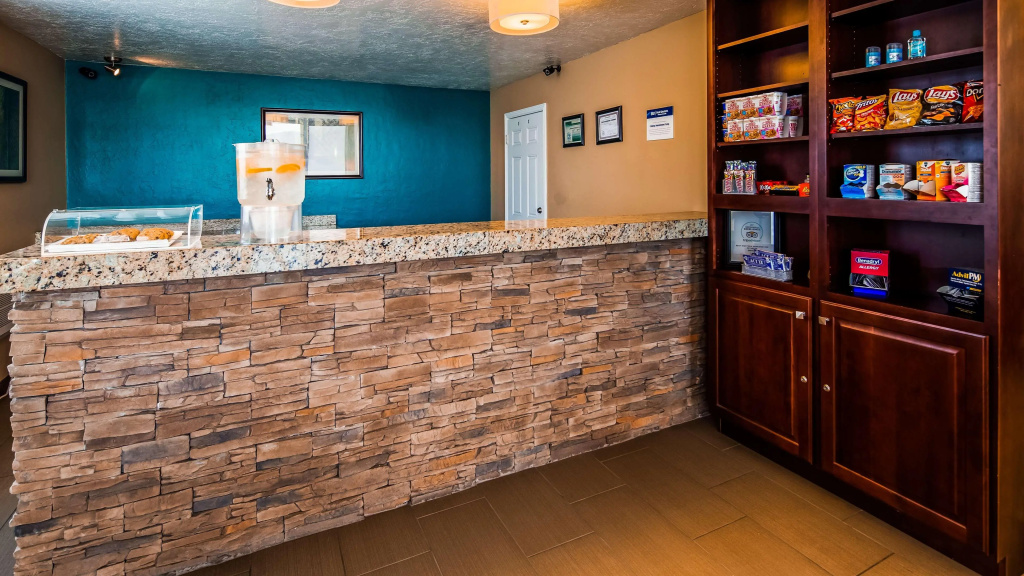 Lobby & Reception
