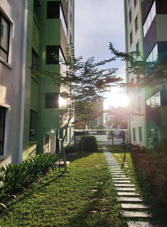 Manhattan Condo 8-11pax (2min to Aeon & Lotus)