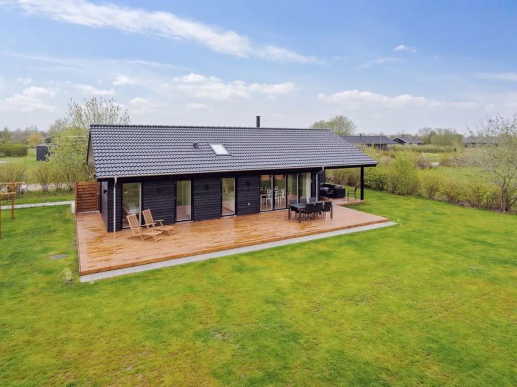 "Sonseeahray" - 600m from the sea in SE Jutland