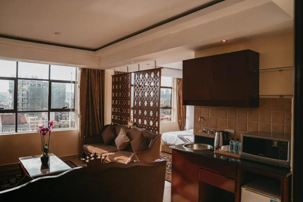 Saab Royale Hotel - Chambres