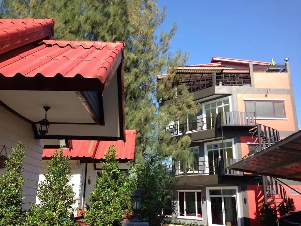 Red Heart Resort
