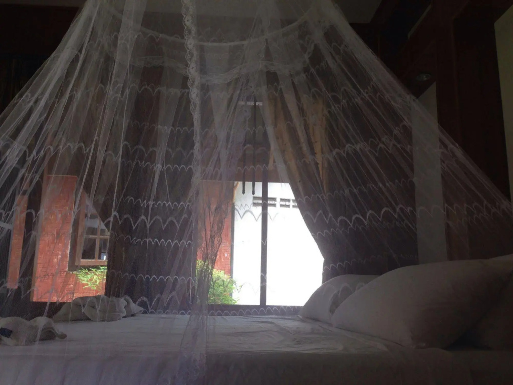 Hut Sun Bungalow