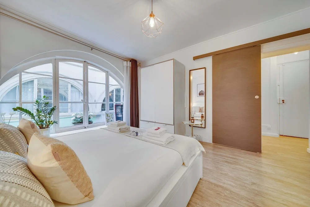 Voir la photo 3 — Amazing Historical Parisien Apartment Next TO Louvre Area ! - 1