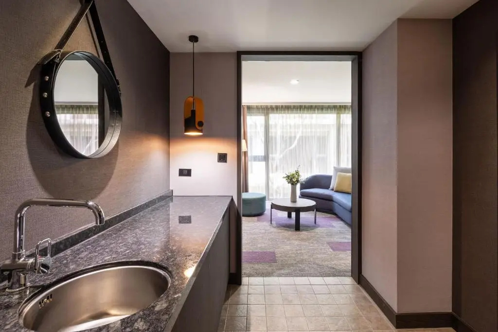 Lakeshore Hotel - Chambres