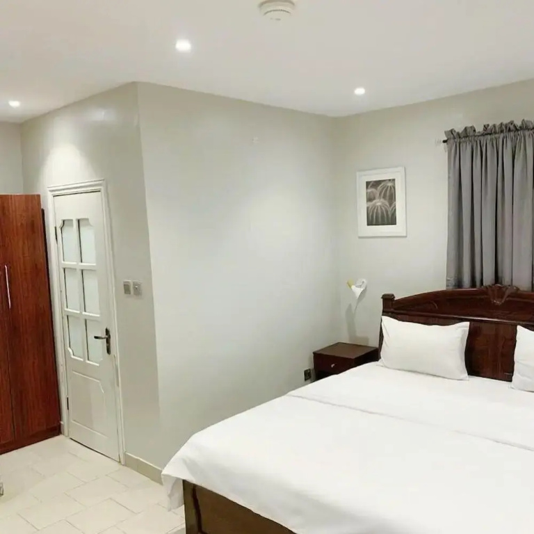 Premier room
