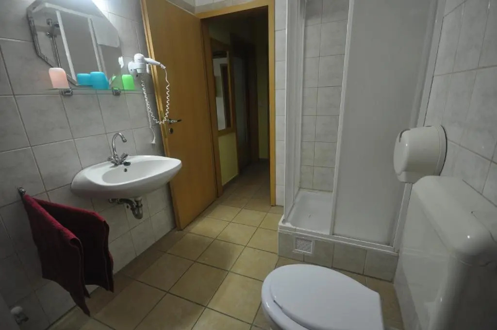 Denis Hotel és Étterem - Chambres