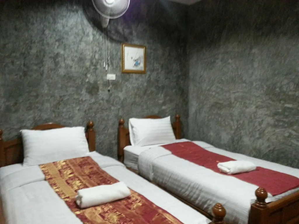 Standard Double room (twin beds)