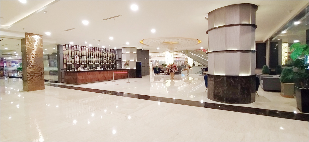 Grand Paragon - Général